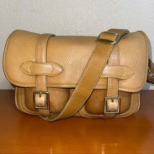 Dooney & Bourke U109 Double Pocket Courier shoulder bag